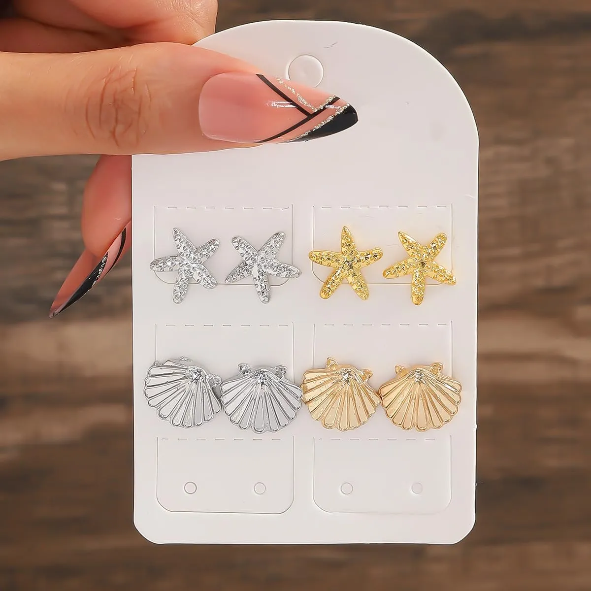 4 Pairs Earrings Set Clam Shell Starfish Conch Sea Shell Charm Cowrie Earrings for Women Pearl Stud Earring Summer Beach Ocean Starfish Jewelry