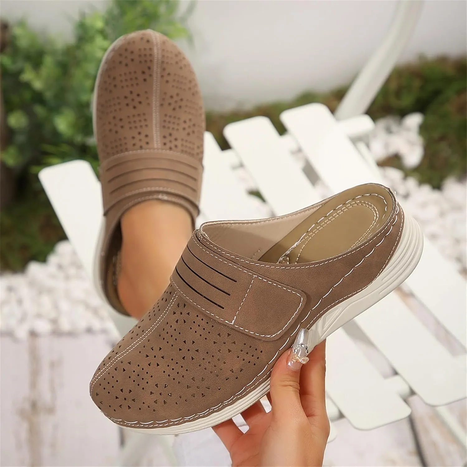 Clogs for Women Slip On Mules Closed Toe Arch Support Sandals Summer Casual Comfortable Backless Low Wedge Beach Walking Shoes Orthopedic Mule Slippers Dressy Wedges Platform Slides Sandal