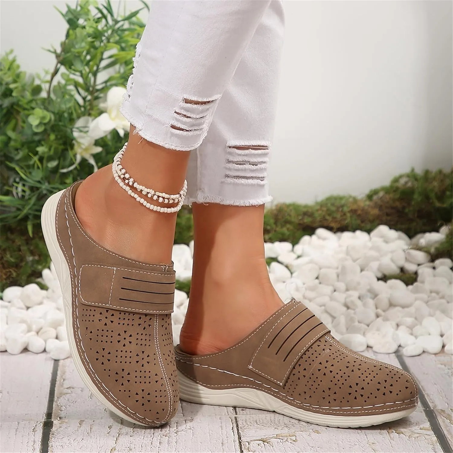 Clogs for Women Slip On Mules Closed Toe Arch Support Sandals Summer Casual Comfortable Backless Low Wedge Beach Walking Shoes Orthopedic Mule Slippers Dressy Wedges Platform Slides Sandal