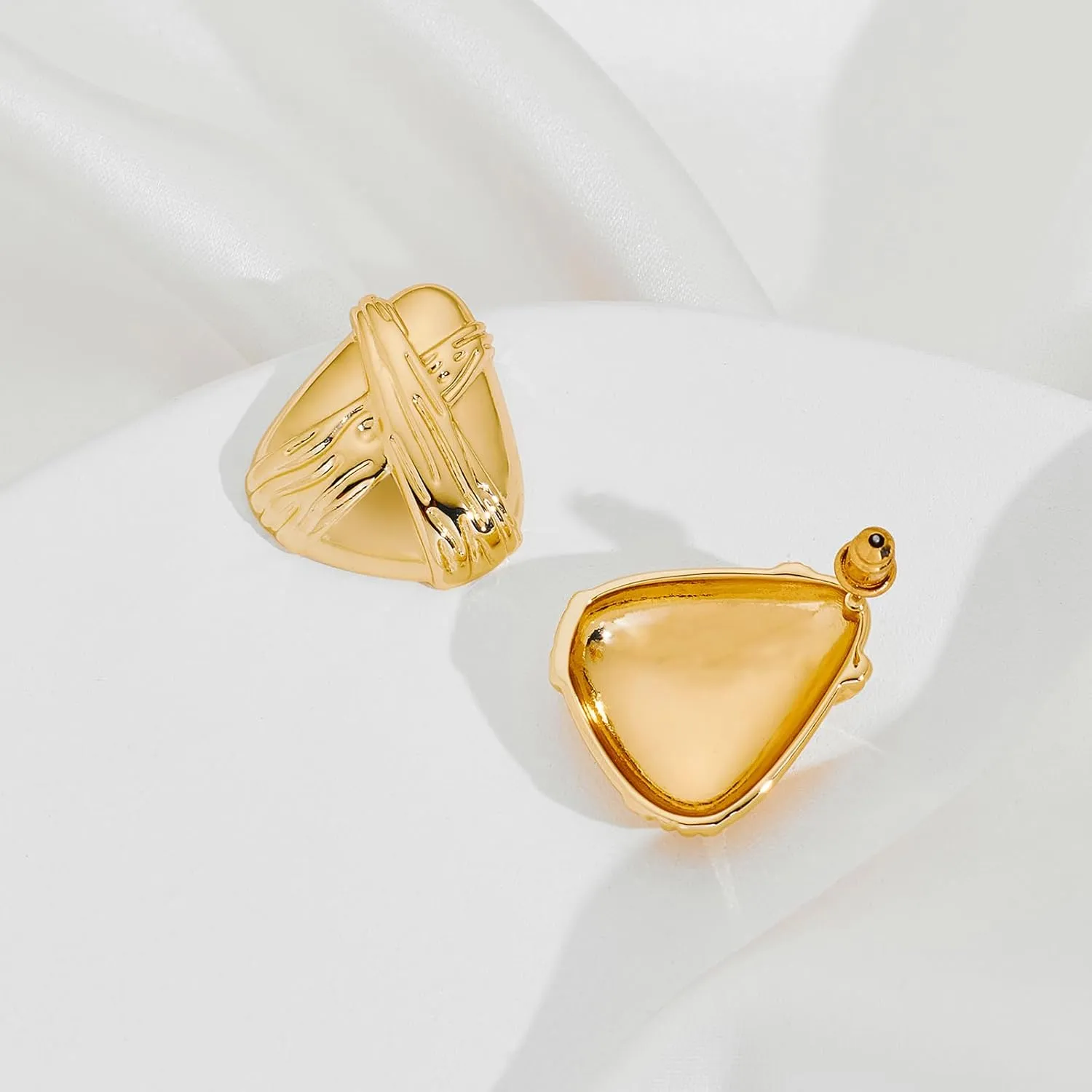 Gold Large Textured Stud Earrings for Women Trendy Vintage Statement Shell Earrings Ocean Beach Jewelry Gift