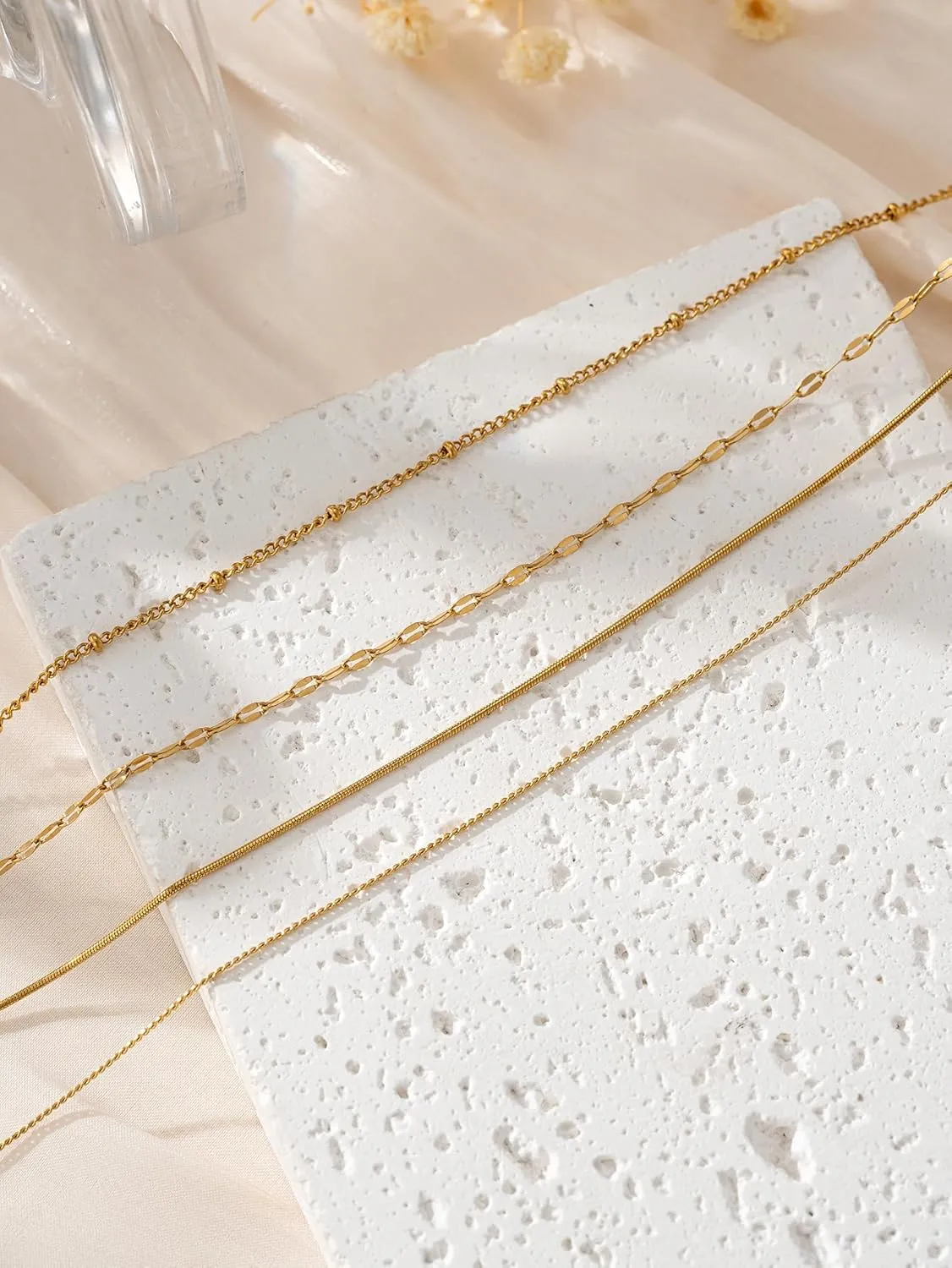 Gold Necklaces for Women, Dainty Herringbone Choker Necklace for Women 18K Gold Layered Chunky Snake Chain Necklaces Jewelry Gifts