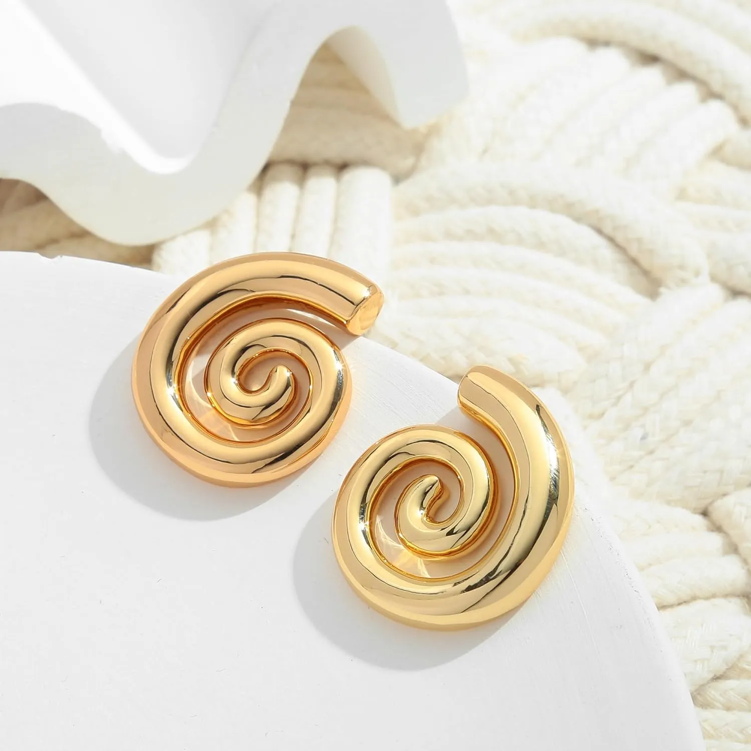 Gold Starfish Earrings for Women Beach Ocean Style Trendy Shell Dangle Earrings for Vacation Chunky Seashell Studs Hypoallergenic Statement Summer Jewelry