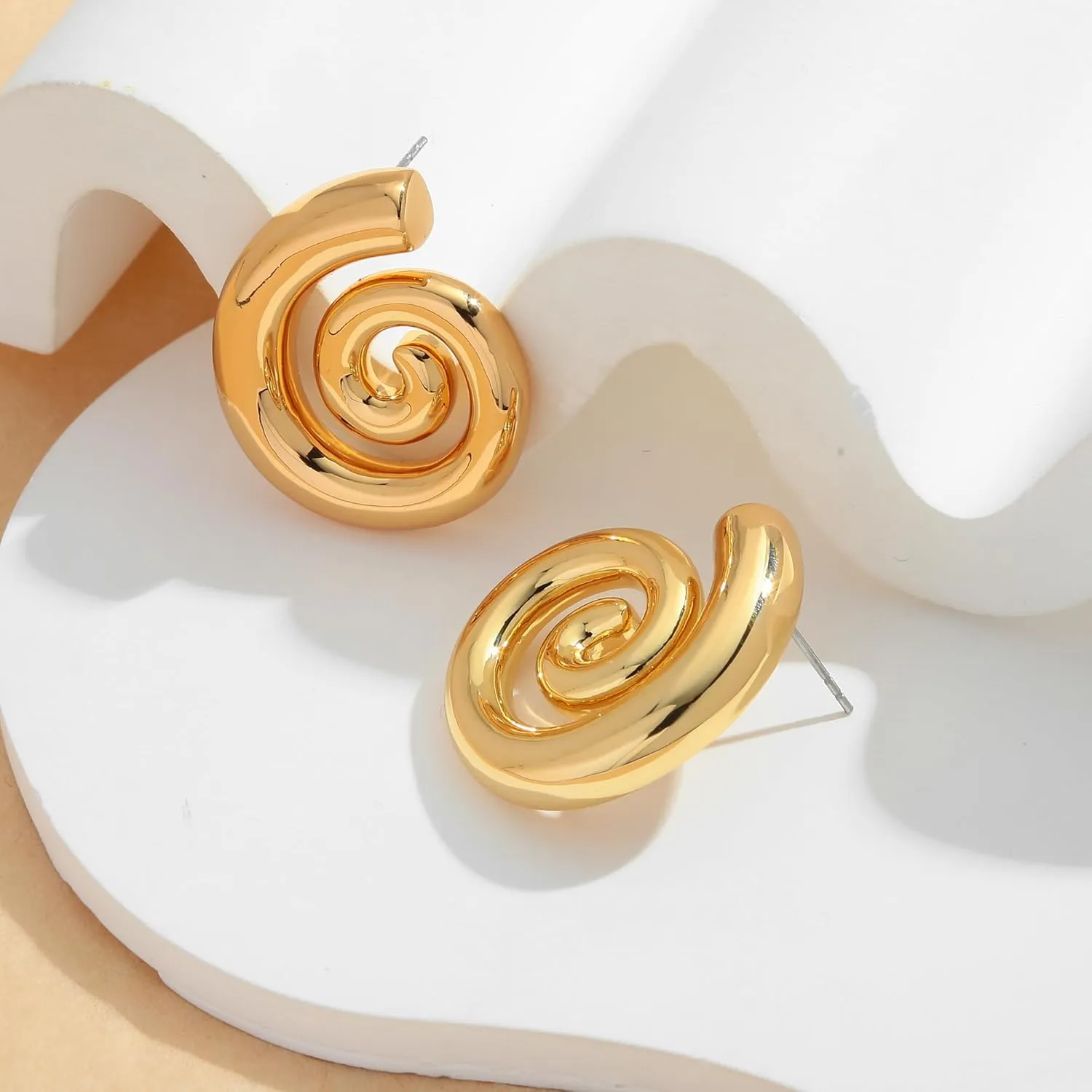 Gold Starfish Earrings for Women Beach Ocean Style Trendy Shell Dangle Earrings for Vacation Chunky Seashell Studs Hypoallergenic Statement Summer Jewelry