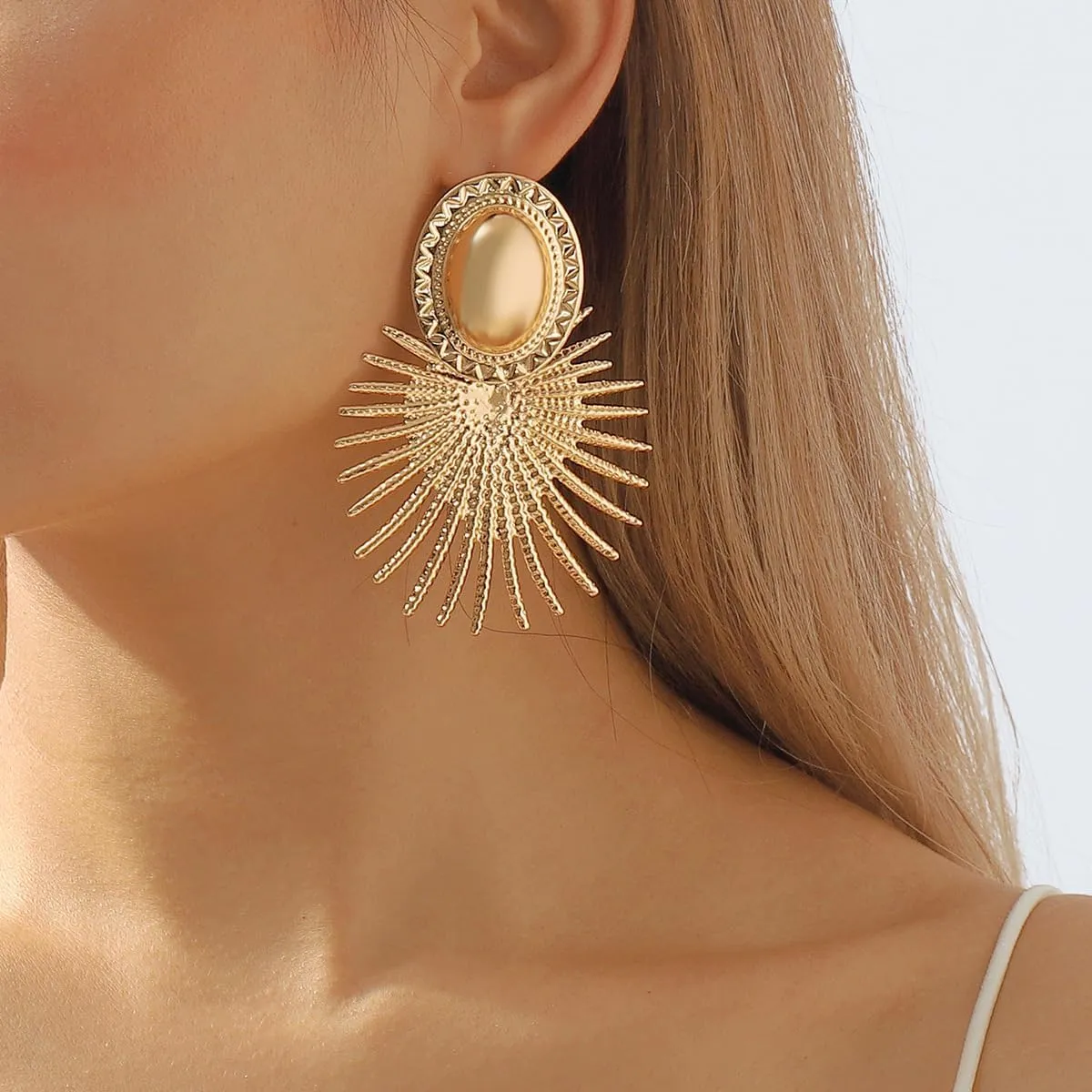 Gold Statement Earrings for Women Trendy Chunky Gold Square Earrings Textured Stud Earrings for Women Lightweight Big Shell Wings Drop Earrings for Her