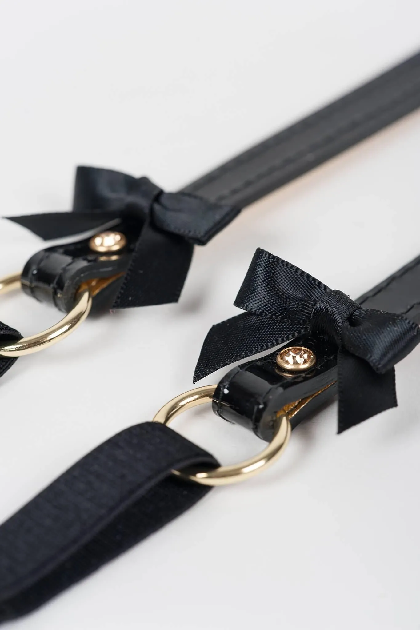 Jet Heel Restraints