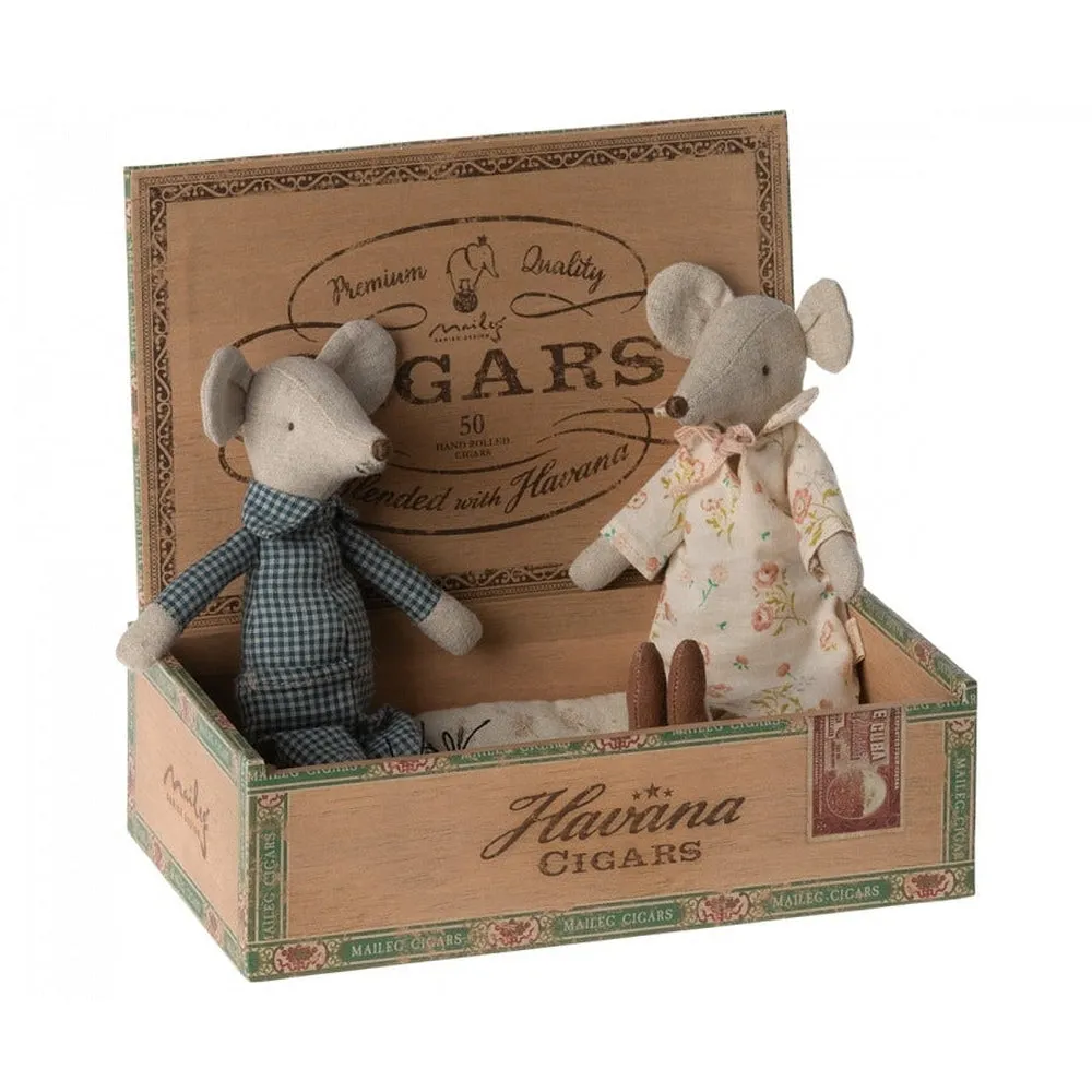 Maileg grandma and grandpa mice in cigar box