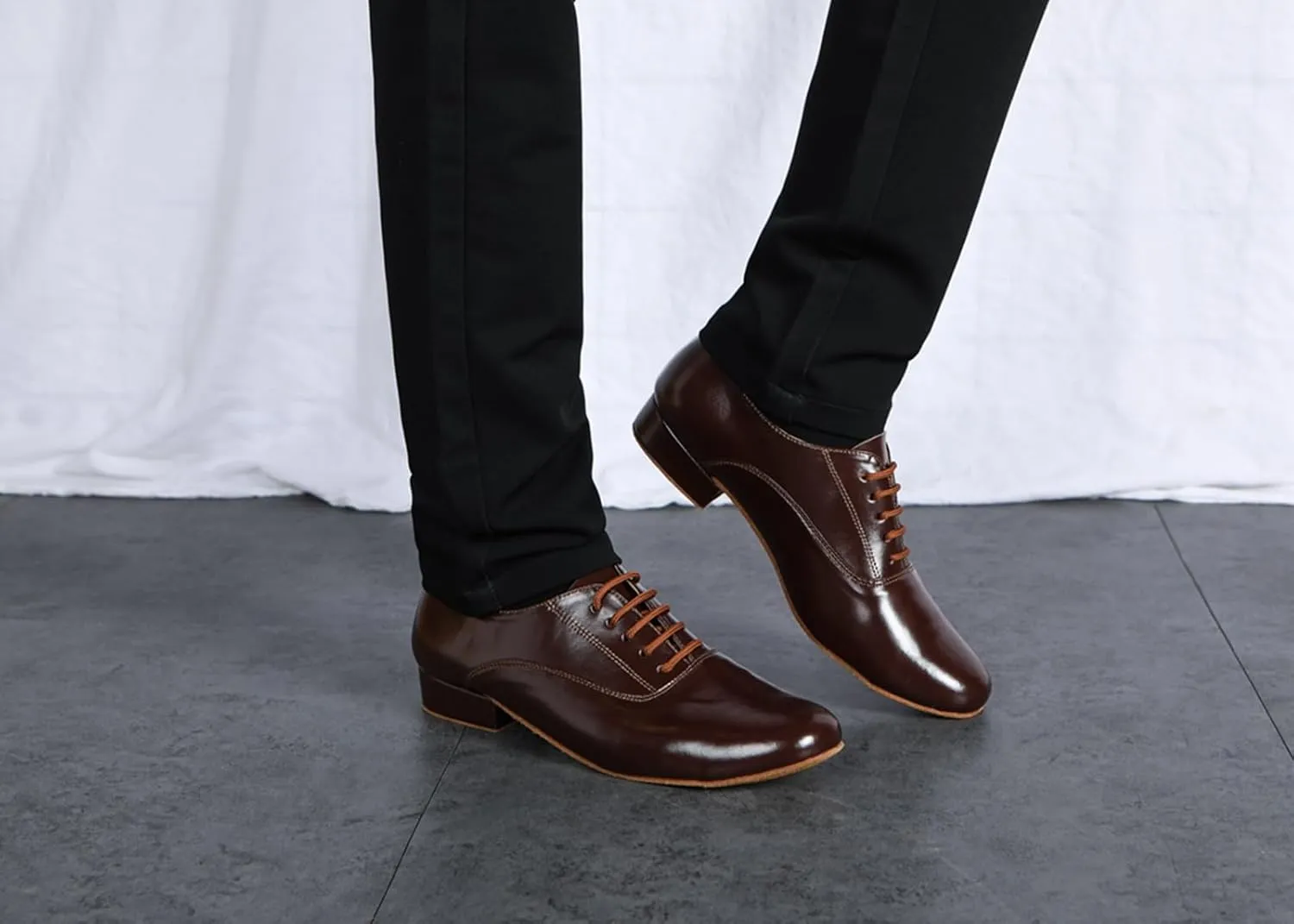 Men's Leather Round Toe Dancing Shoes for Latin Rumba Waltz Tango Performence Ballroom Dance Shoes