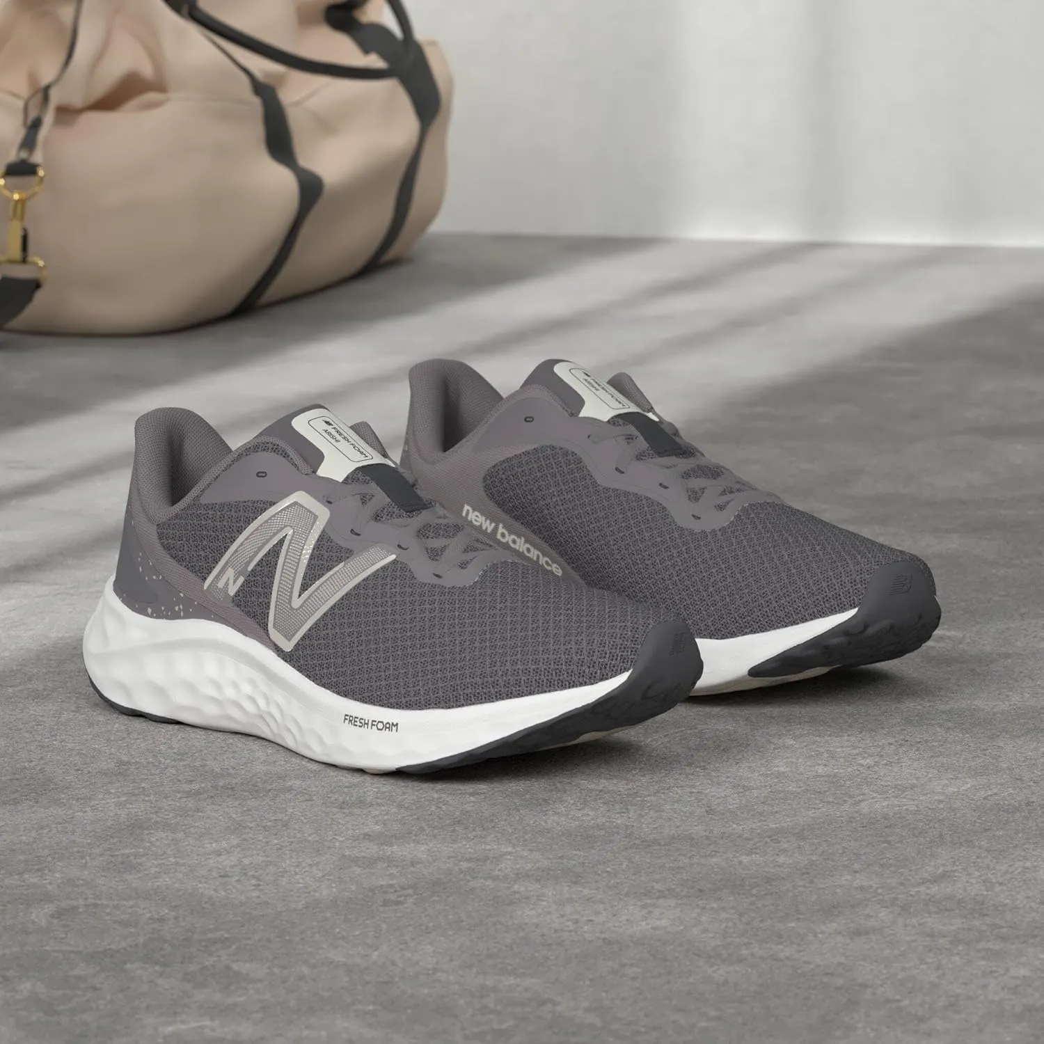 New Balance Women's Fresh Foam Arishi V4 Running Shoe