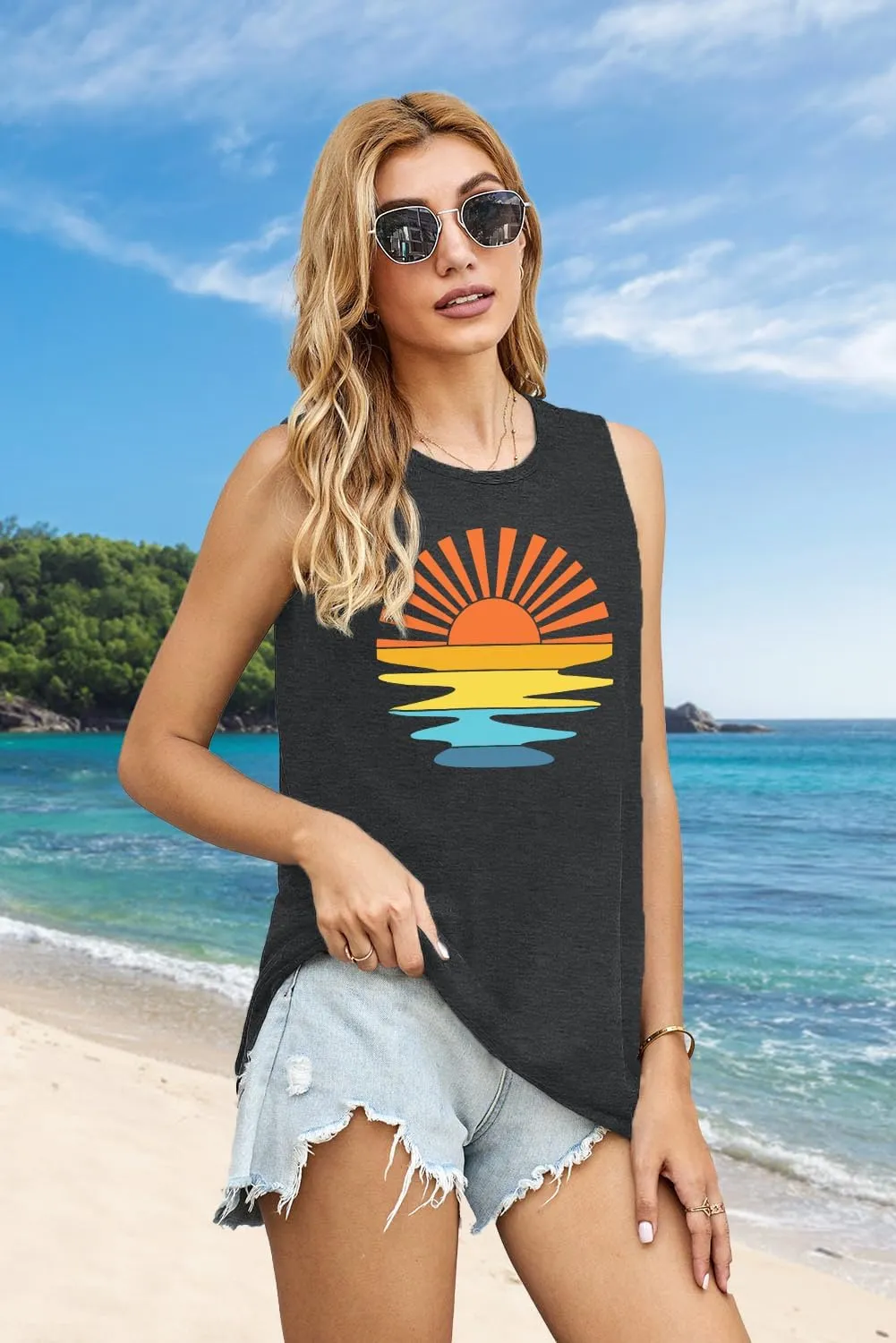 PECHAR Hawaiian Shirts for Women Palm Trees Beach Tank Tops Sunset Graphic Tees Summer Vacation Sleeveless Outfits
