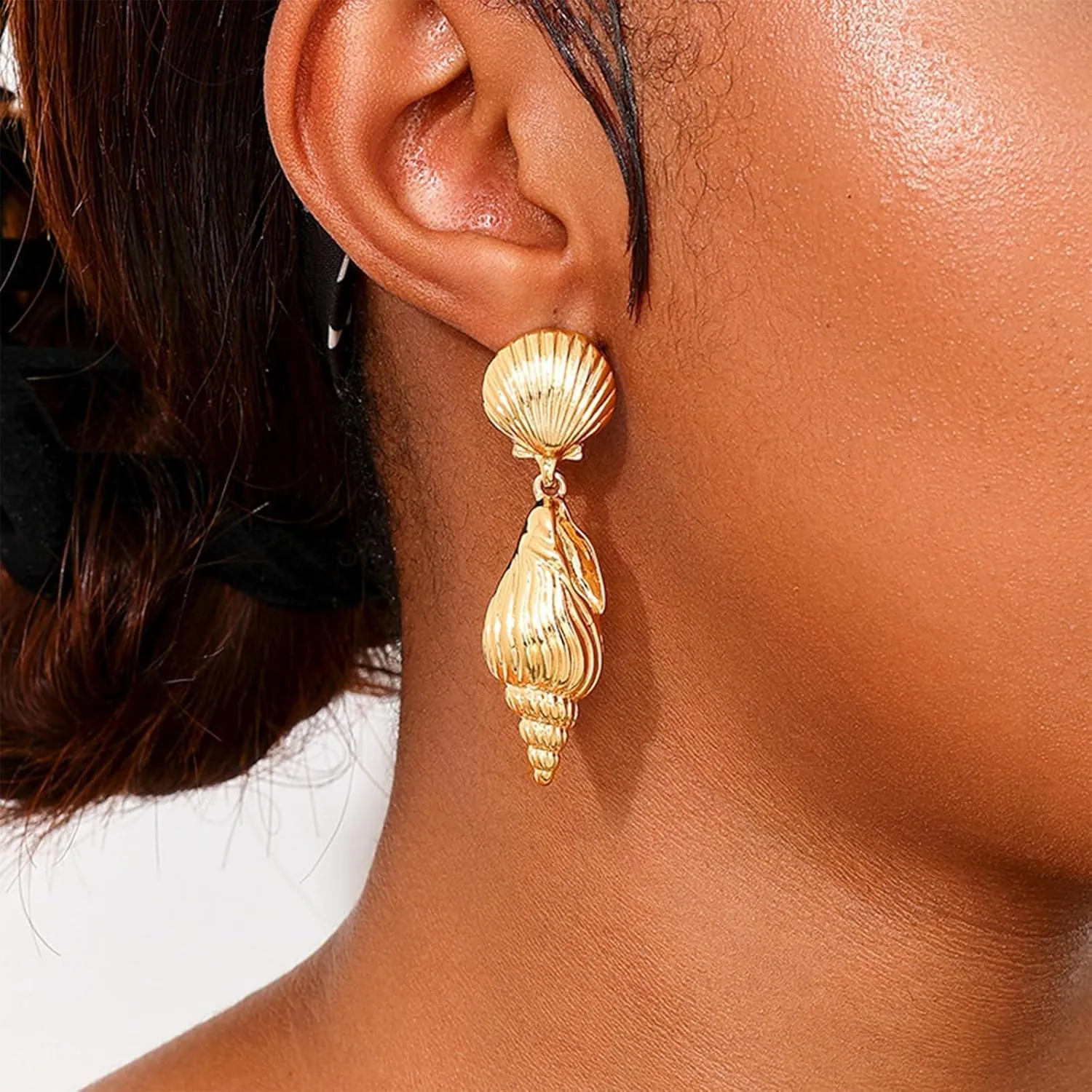 Shell Earrings for Women Seashell Stud Earrings Dangle Gold Ocean Earrings Summer Beach Beach Vacation Essentials
