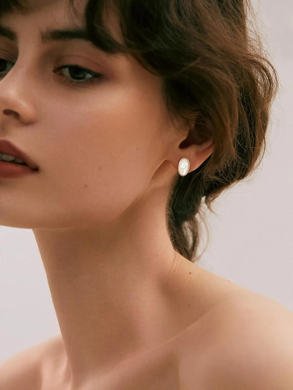 S.Leaf Minimalism Mother of Pearl Stud Earrings for Women Sterling Silver Shell Earrings Round I Heart I Square I Oval Shell Stud Earrings for Women