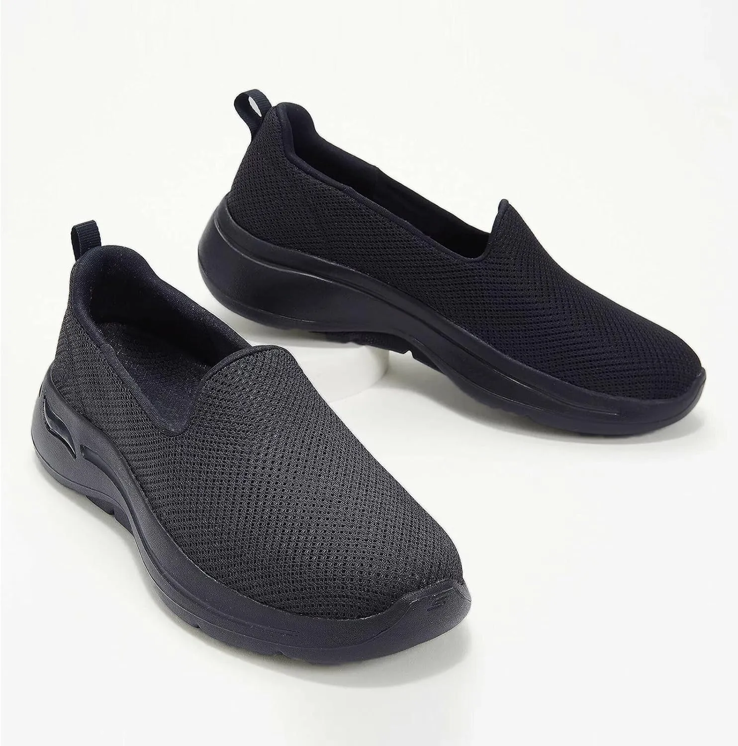 Walking Shoes for Women Casual Slip on Sneakers Flat Running Mesh Sneakers Fashion Athletic Breathable Mesh Lightweight Shoes