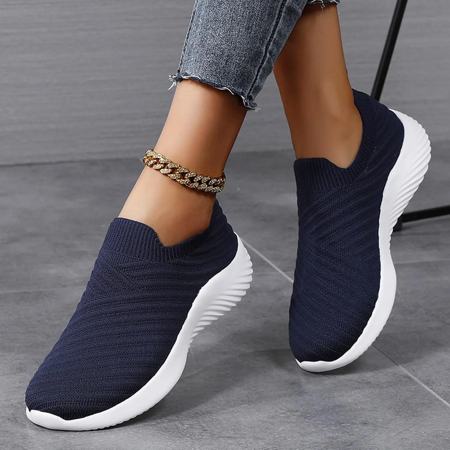 Walking Shoes Women Slip On Knit Mesh Running Athletic Shoes Lightweight Comfort Mesh Breathable Travel Sneakers