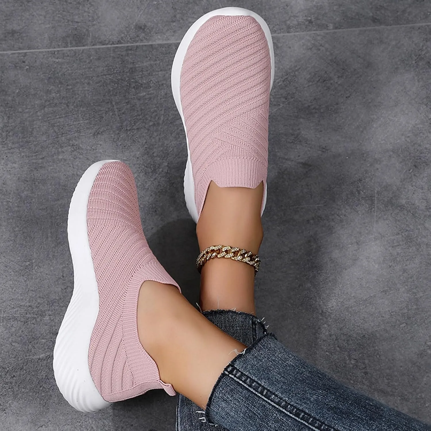 Walking Shoes Women Slip On Knit Mesh Running Athletic Shoes Lightweight Comfort Mesh Breathable Travel Sneakers