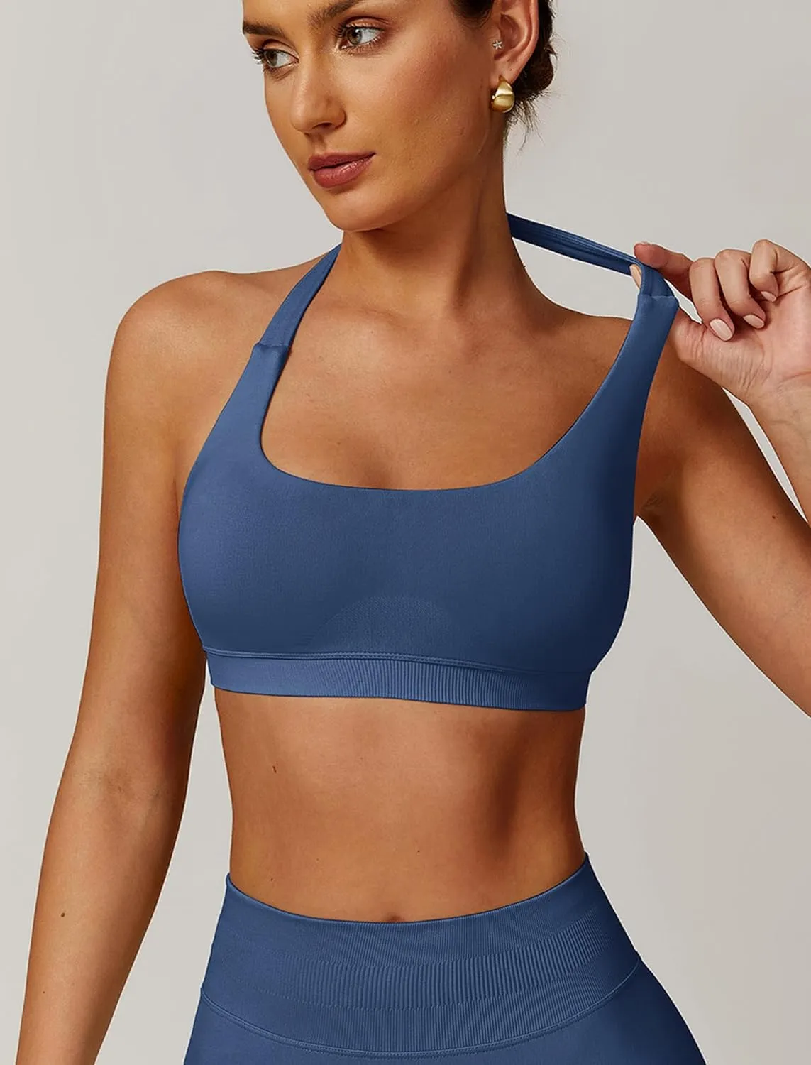 Women Seamless Halter Sports Bras Padded Low Impact Workout Gym Yoga Bra Running Crop Tank Tops with Removable Cups