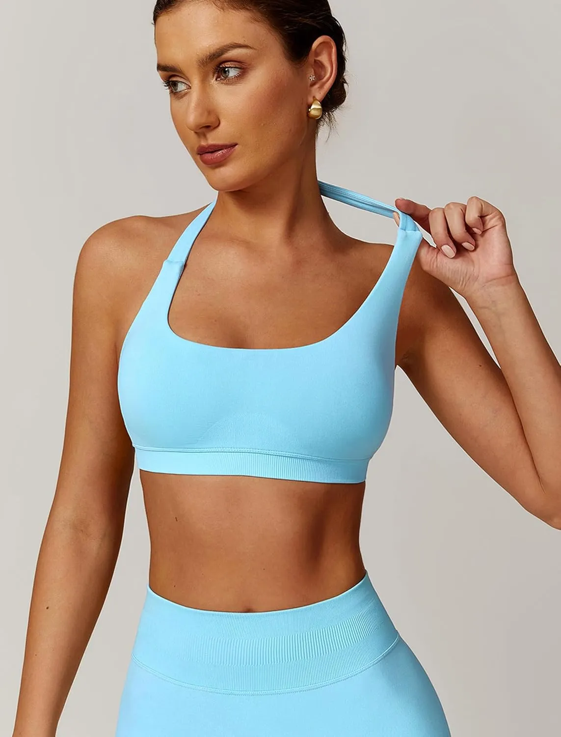 Women Seamless Halter Sports Bras Padded Low Impact Workout Gym Yoga Bra Running Crop Tank Tops with Removable Cups