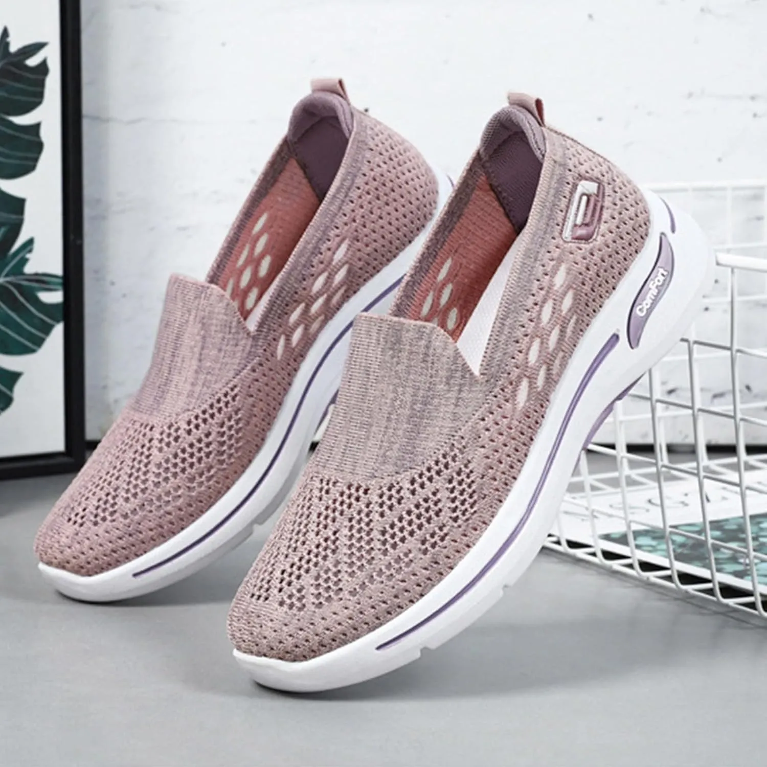 Women's Mesh Shoes Lightweight Comfortable Loafers for Women Casual Breathable Outdoor Walking Shoes Slip On Sneakers